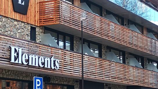 Tatranská Lomnica, Hotel Element, osvetlenie okolia hotela