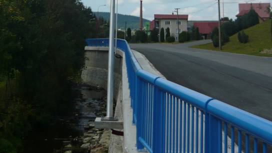 Novoť, osvetlenie mosta