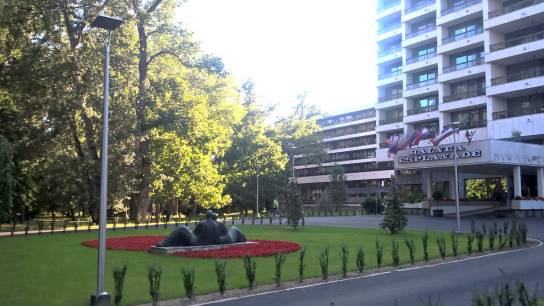 Piešťany, kúpeľný ostrov, Balnea Esplanade, osvetlenie okolia