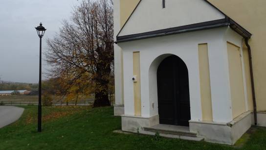 Svätý Jur, pustý kostolík
