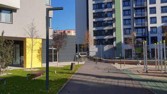 Bratislava - Bergamon (Nuppu)